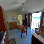 Holidays 4*
