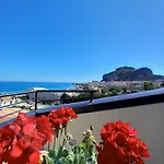 Holidays ベッド・アンド・ブレックファスト