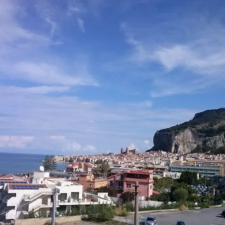Holidays Bed & Breakfast Cefalu