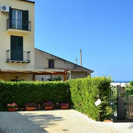 Holidays Bed & Breakfast Cefalu