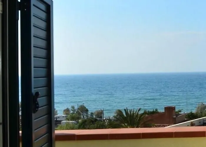 Panzió Holidays Cefalù